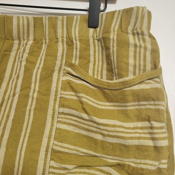 J Jill linen striped shorts, size Large - Picture 3 of 9